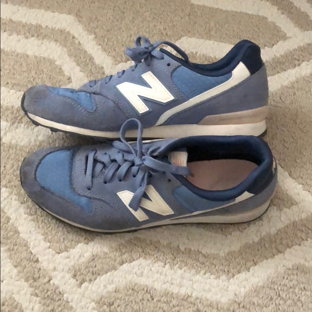 Women’s New Balance 696 Sneakers Size 8